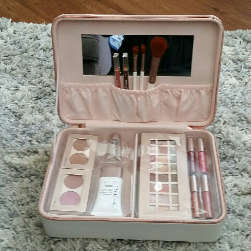 **FLASH SALE** Ulta collection makeup kit